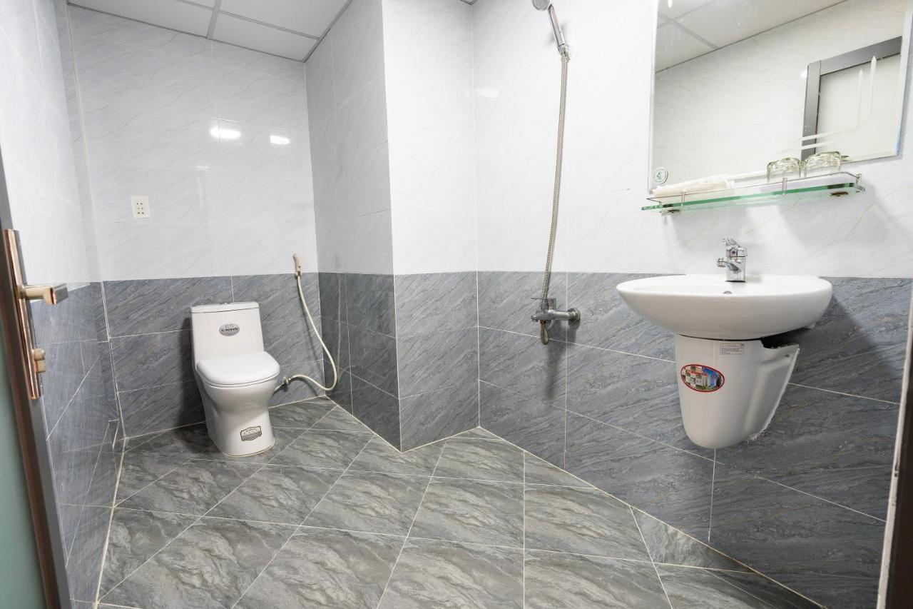 Hotel Khach San Loc Phat Ho Chi Minh City